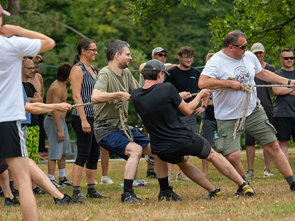 Tug of war at the summer recovery stay